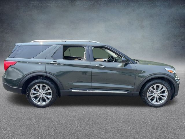 Vehicle image 3 of 43