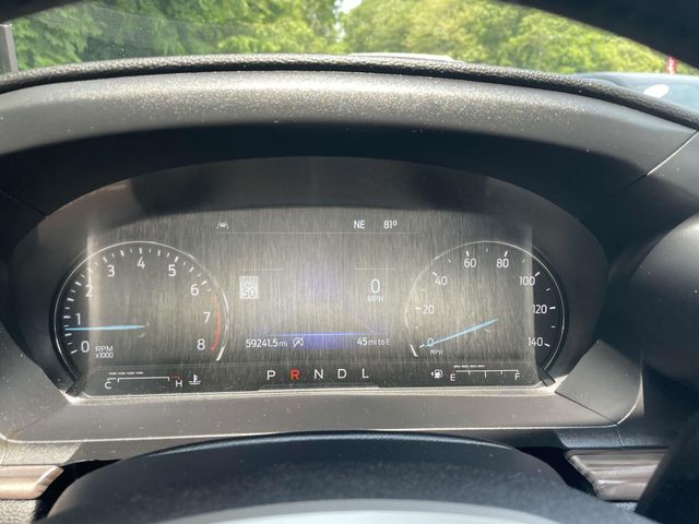 Vehicle image 36 of 43