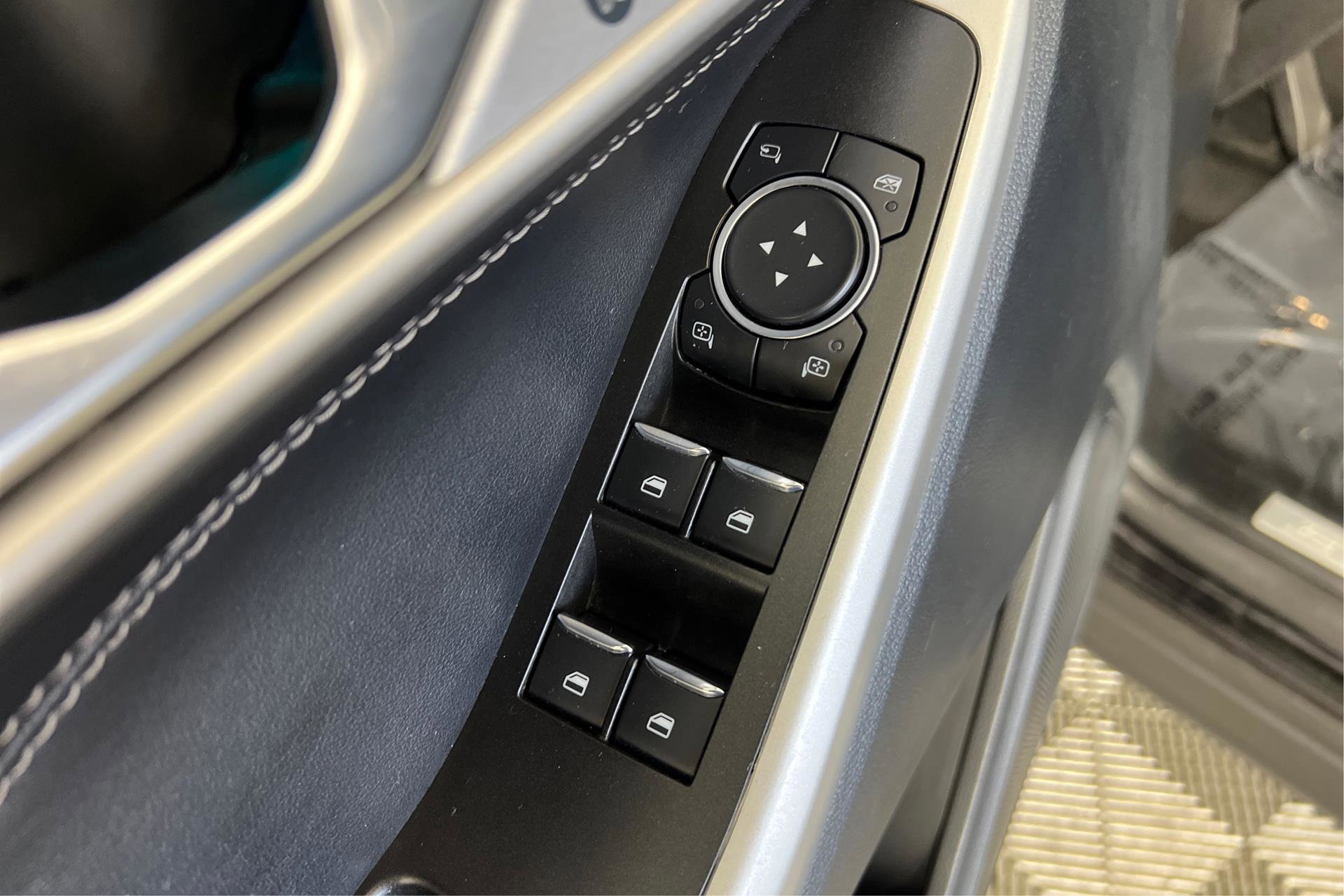 Vehicle image 27 of 27
