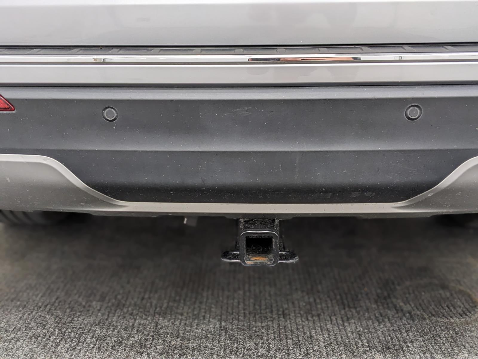 Vehicle image 21 of 40