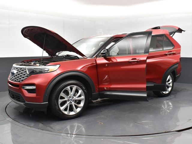 Vehicle image 4 of 63