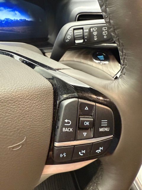 Vehicle image 55 of 63