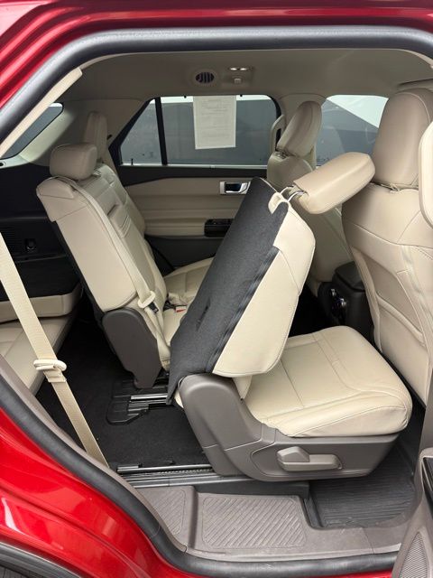 Vehicle image 42 of 63