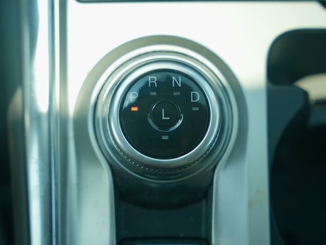 Vehicle image 25 of 44