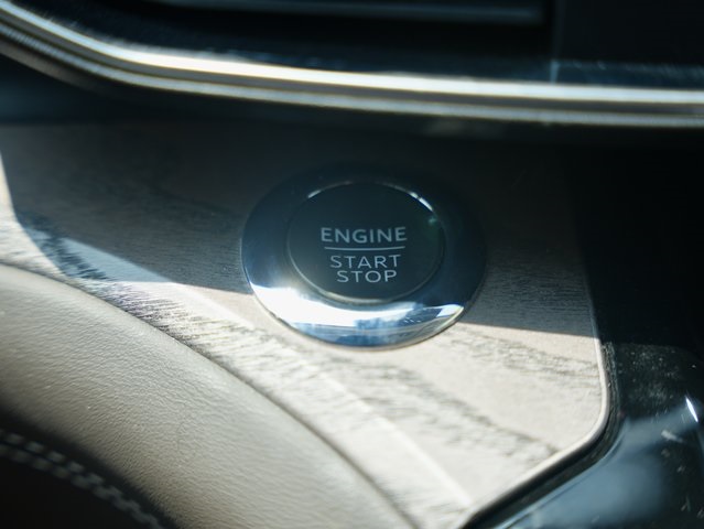 Vehicle image 26 of 44