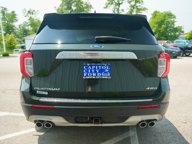 Vehicle image 4 of 44