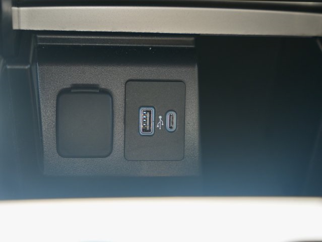 Vehicle image 24 of 44