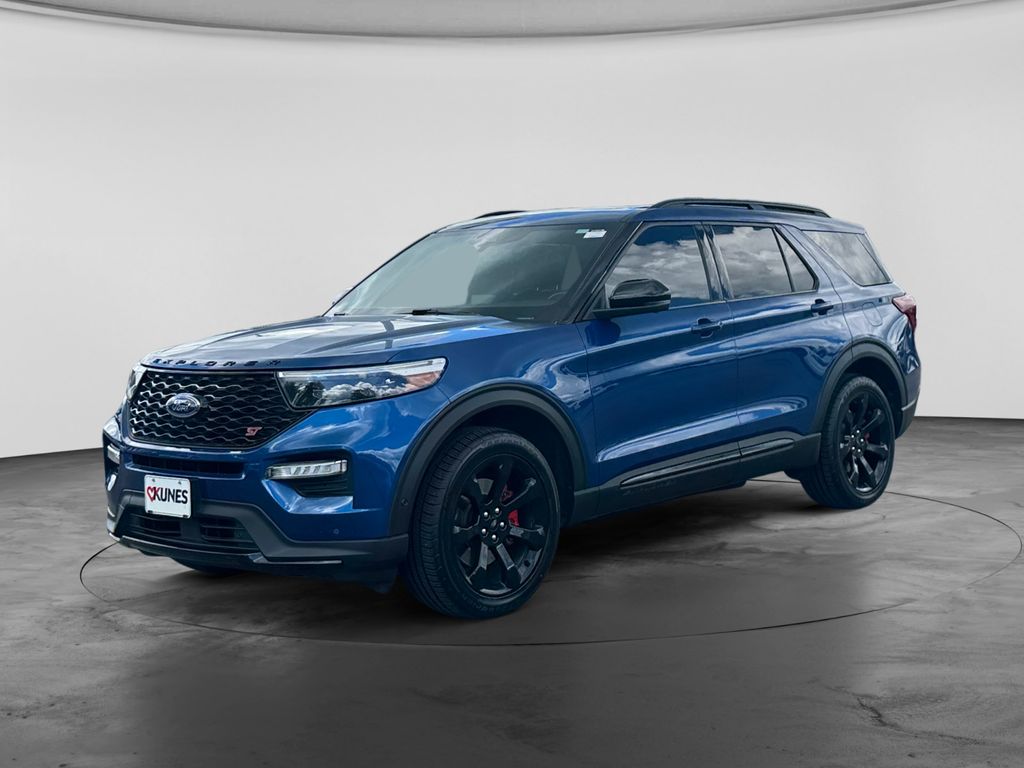 2022 Ford Explorer ST Image 1 of 34