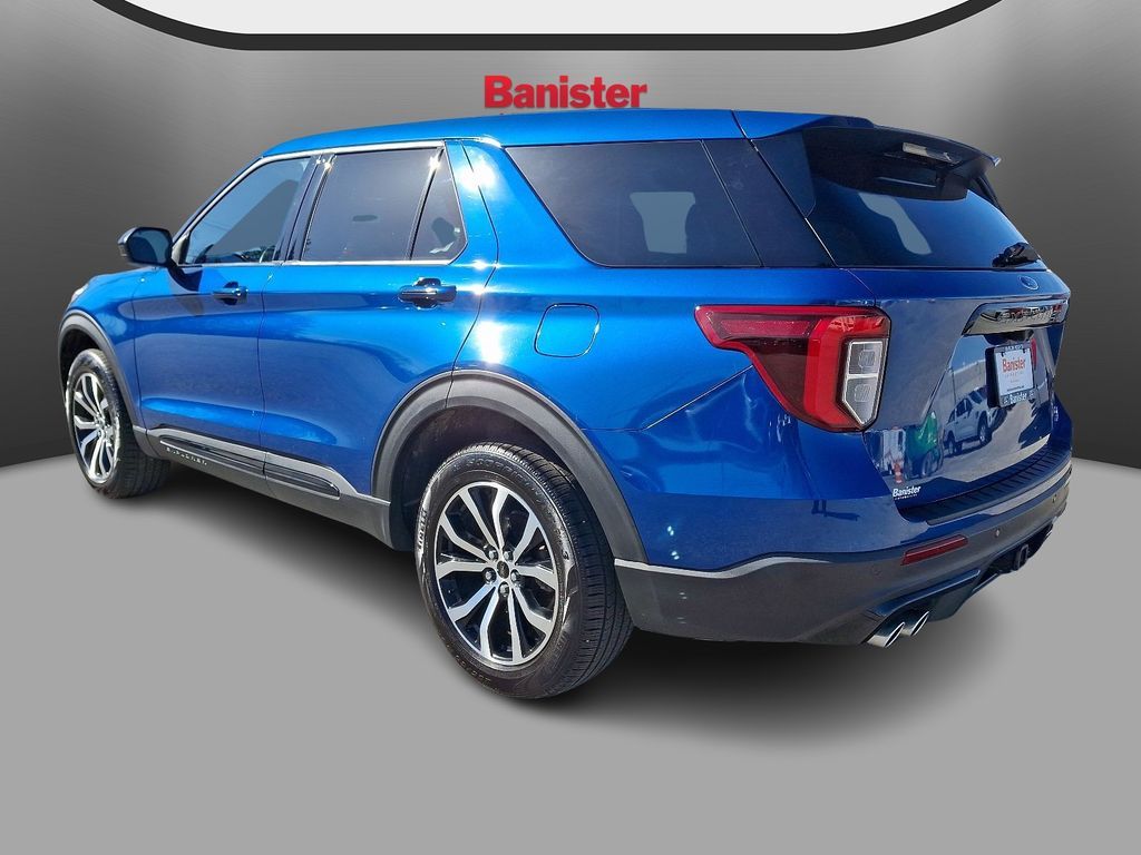Vehicle image 6 of 33