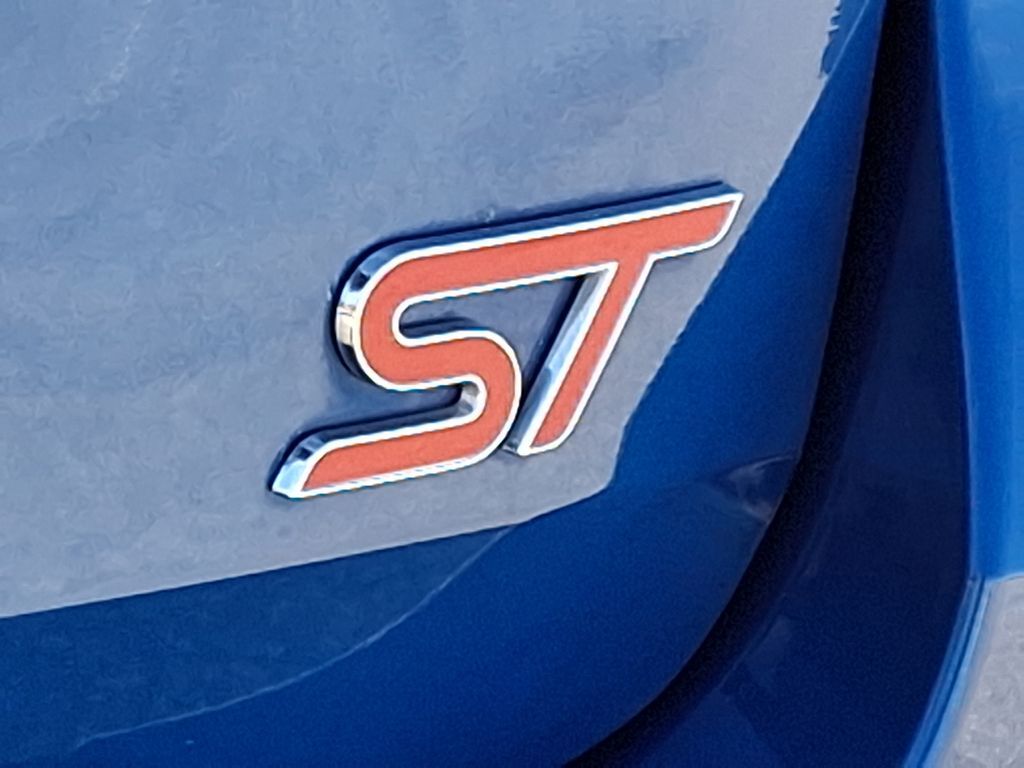 Vehicle image 33 of 33