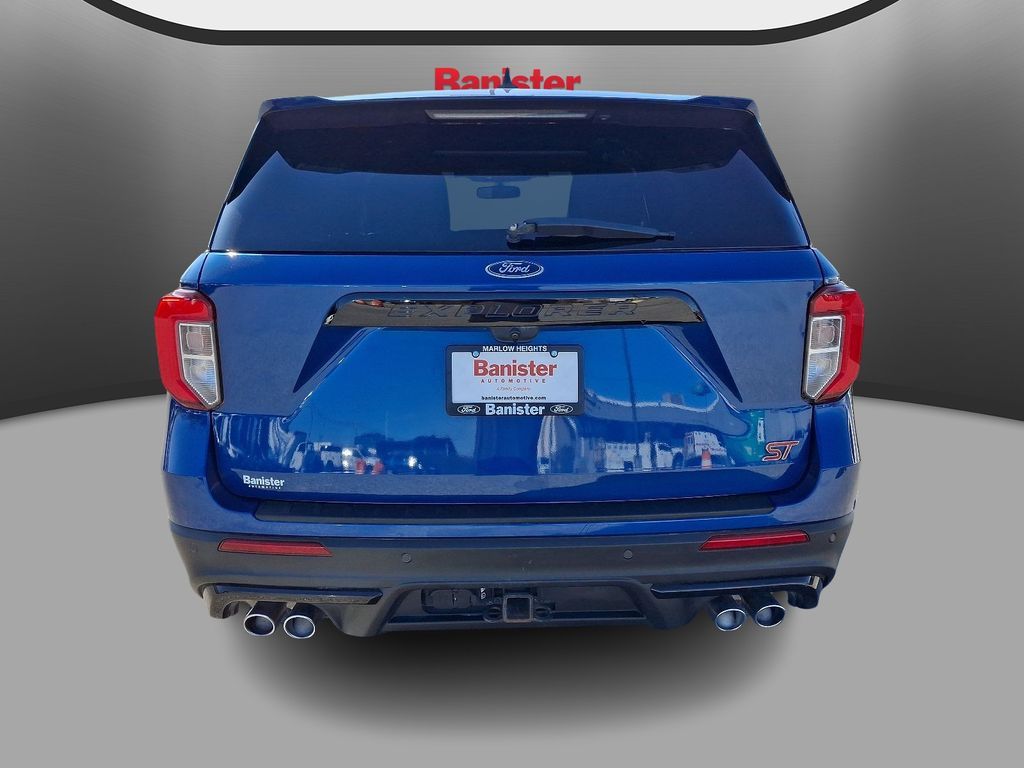 Vehicle image 5 of 33