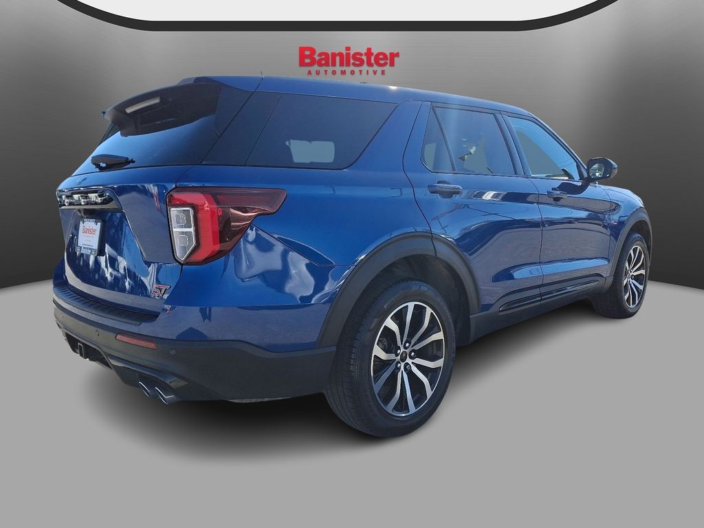 Vehicle image 4 of 33