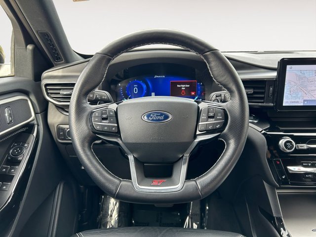Vehicle image 13 of 38