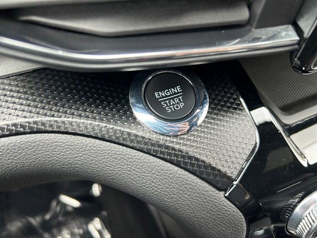 Vehicle image 37 of 38