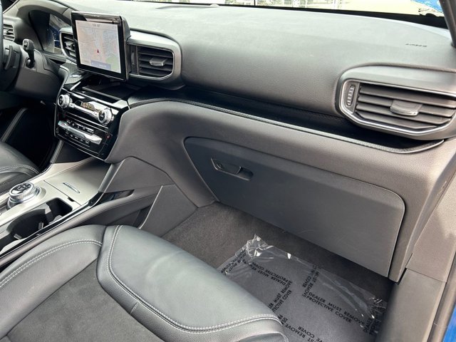 Vehicle image 25 of 38