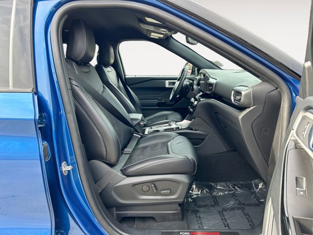 Vehicle image 9 of 38