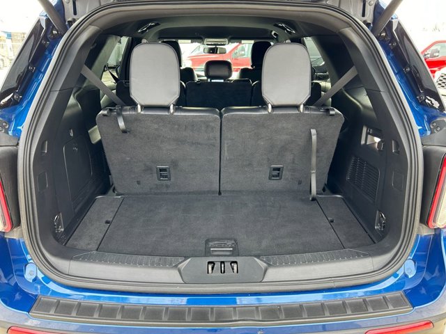 Vehicle image 23 of 38