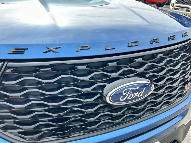 Vehicle image 30 of 38