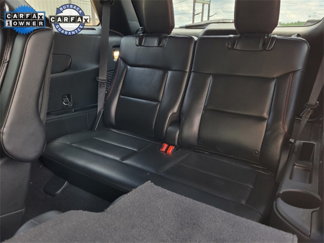 Vehicle image 10 of 44