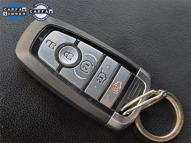 Vehicle image 30 of 44
