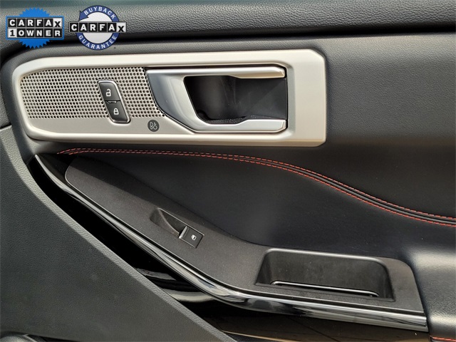 Vehicle image 42 of 44