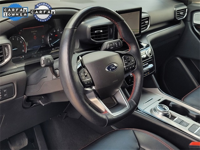 Vehicle image 21 of 44