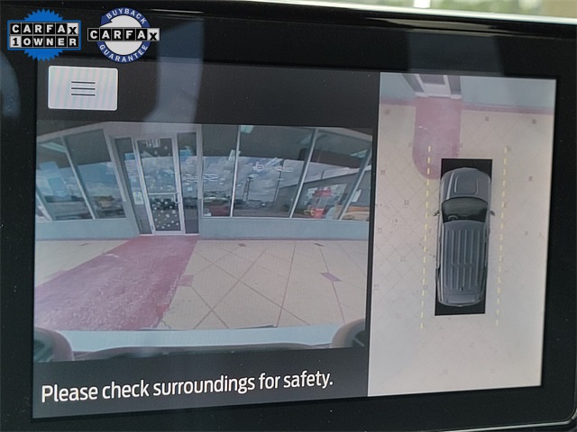 Vehicle image 37 of 44