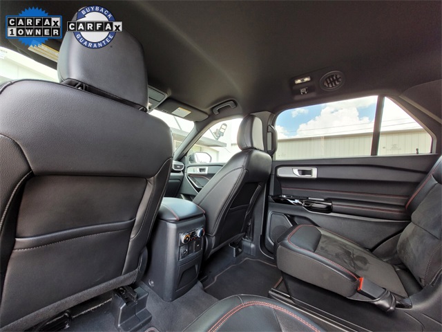 Vehicle image 18 of 44
