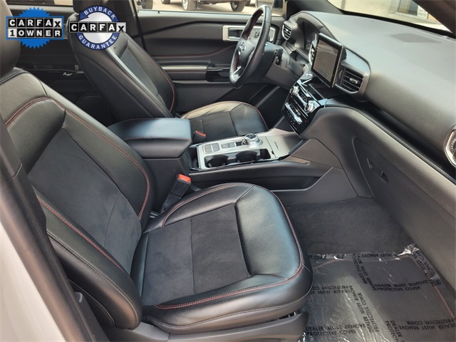 Vehicle image 15 of 44