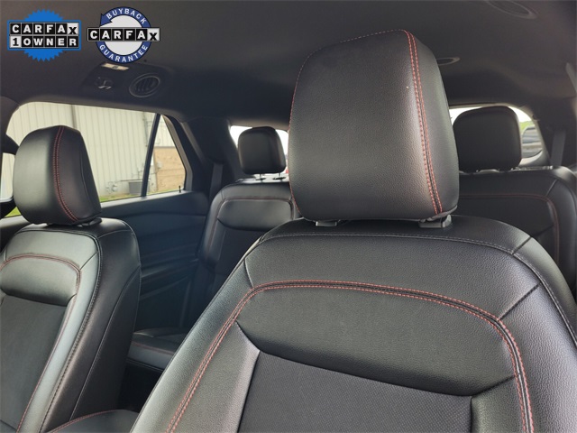 Vehicle image 16 of 44