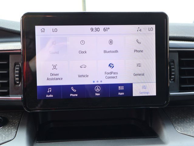 Vehicle image 26 of 47