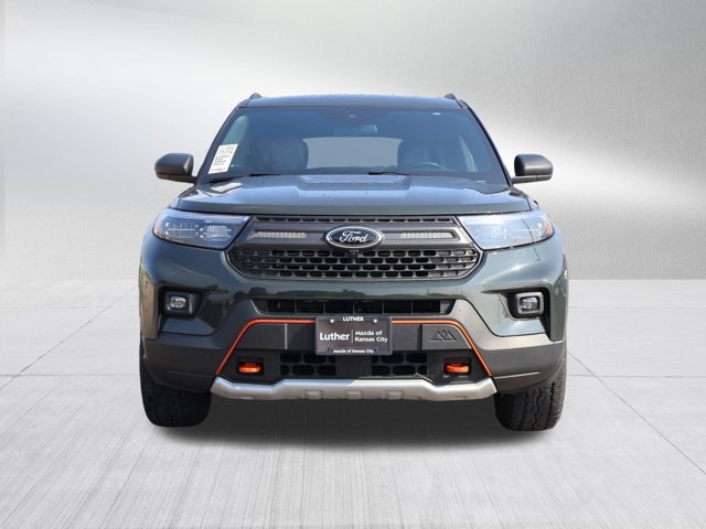 Vehicle image 2 of 47