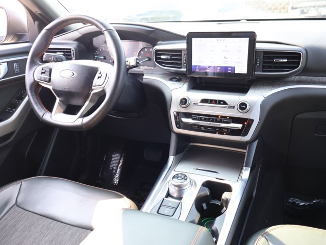Vehicle image 15 of 47