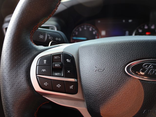 Vehicle image 37 of 47