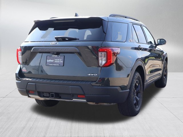 Vehicle image 5 of 47