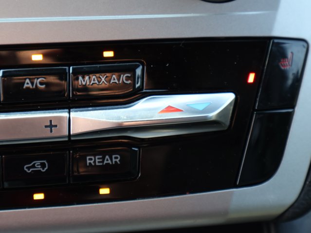 Vehicle image 31 of 47