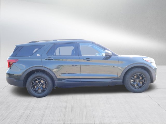 Vehicle image 4 of 47