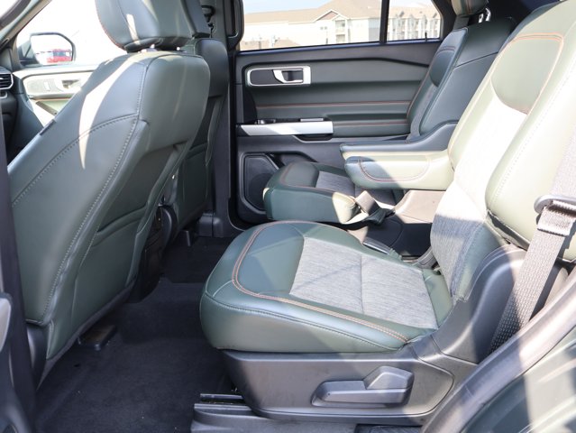 Vehicle image 18 of 47