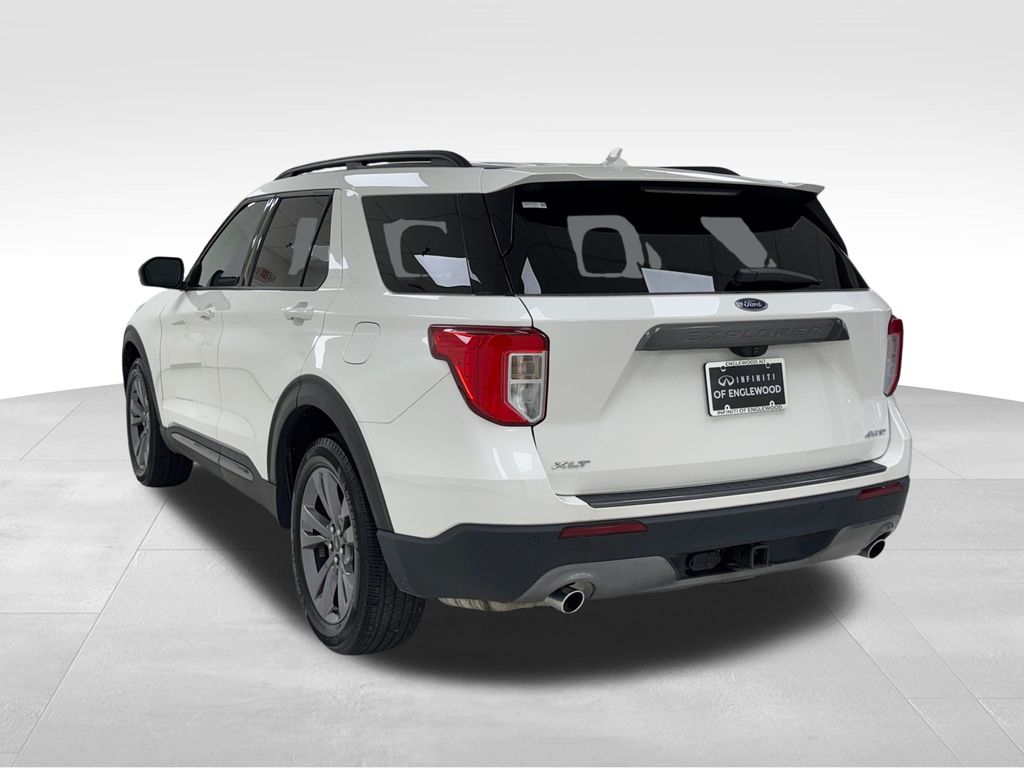 Vehicle image 7 of 46
