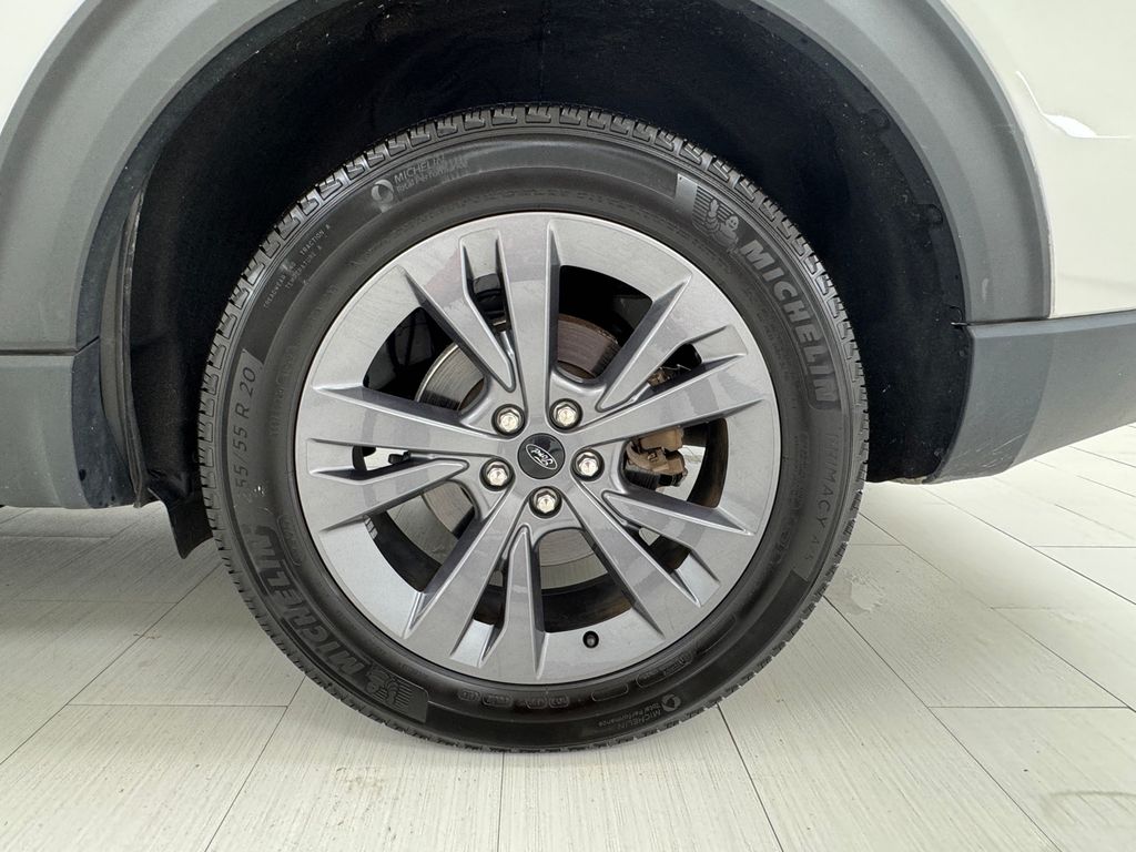 Vehicle image 44 of 46
