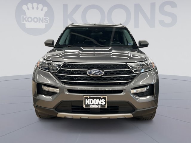 2022 Ford Explorer XLT Image 2 of 28