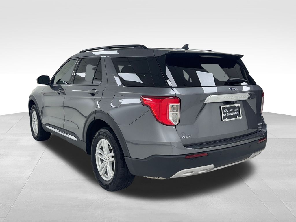 Vehicle image 7 of 43