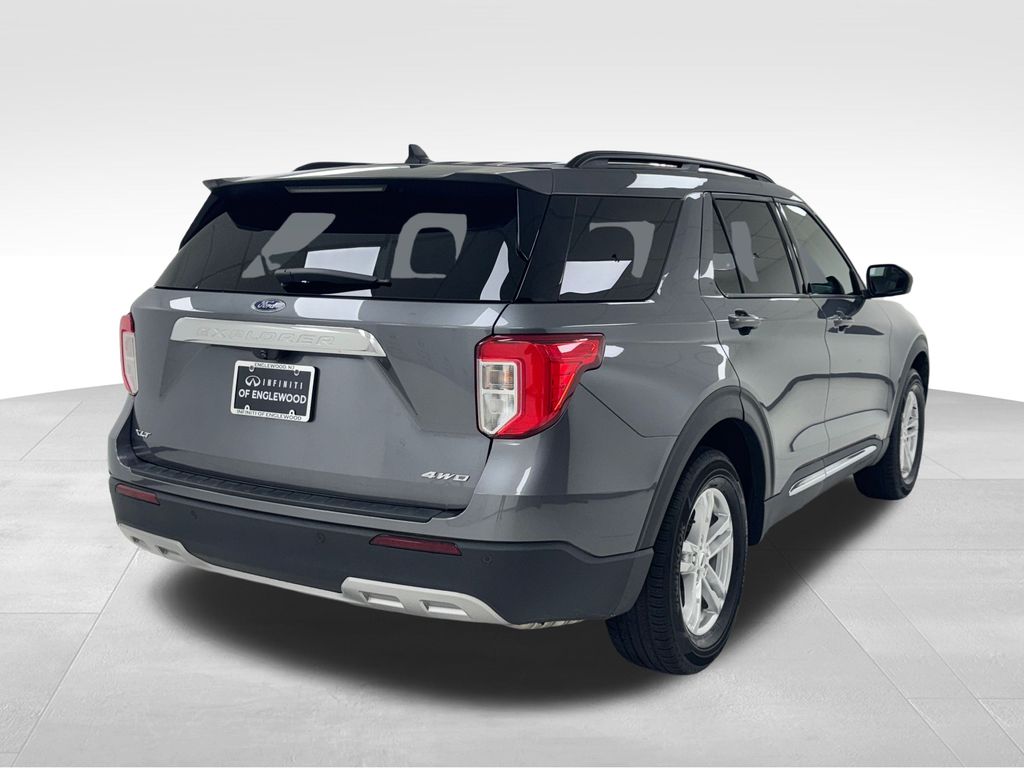 Vehicle image 5 of 43