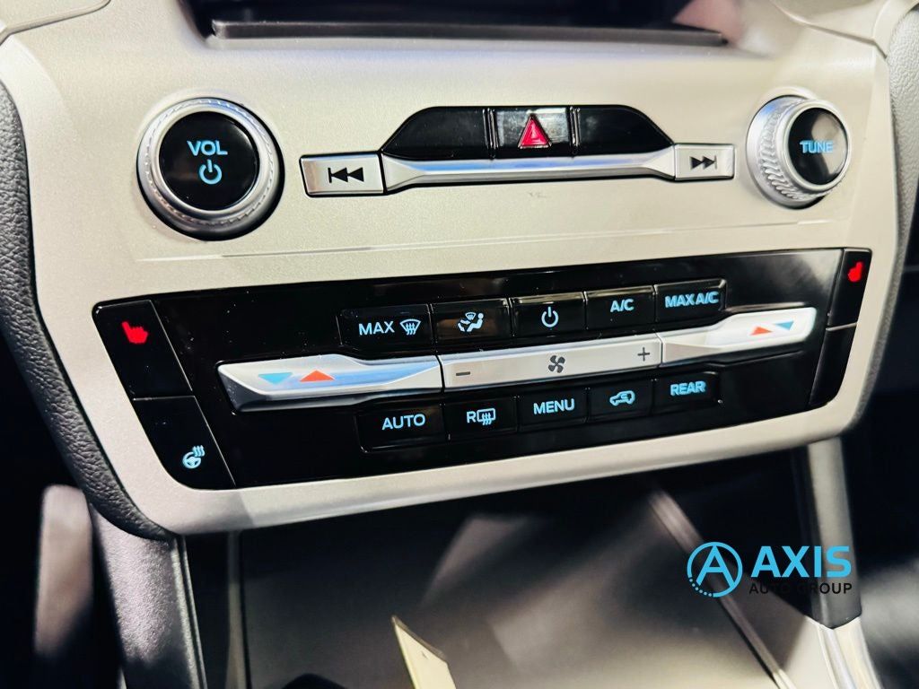 2022 Ford Explorer XLT Image 72 of 92