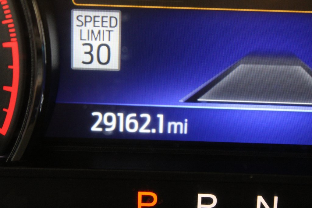 Vehicle image 37 of 46