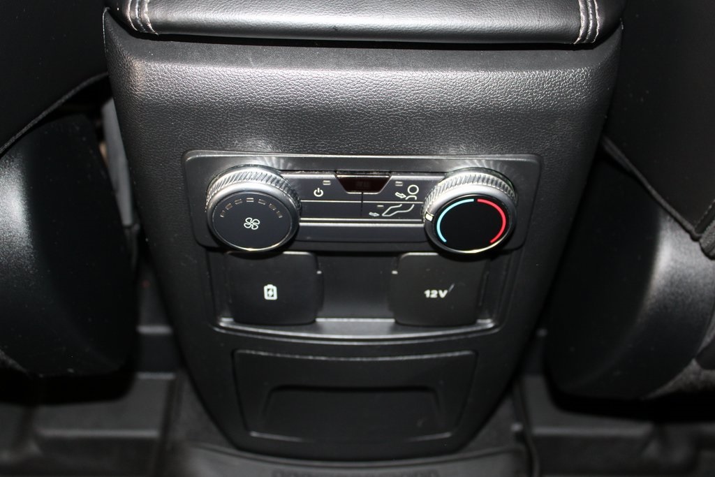 Vehicle image 18 of 46