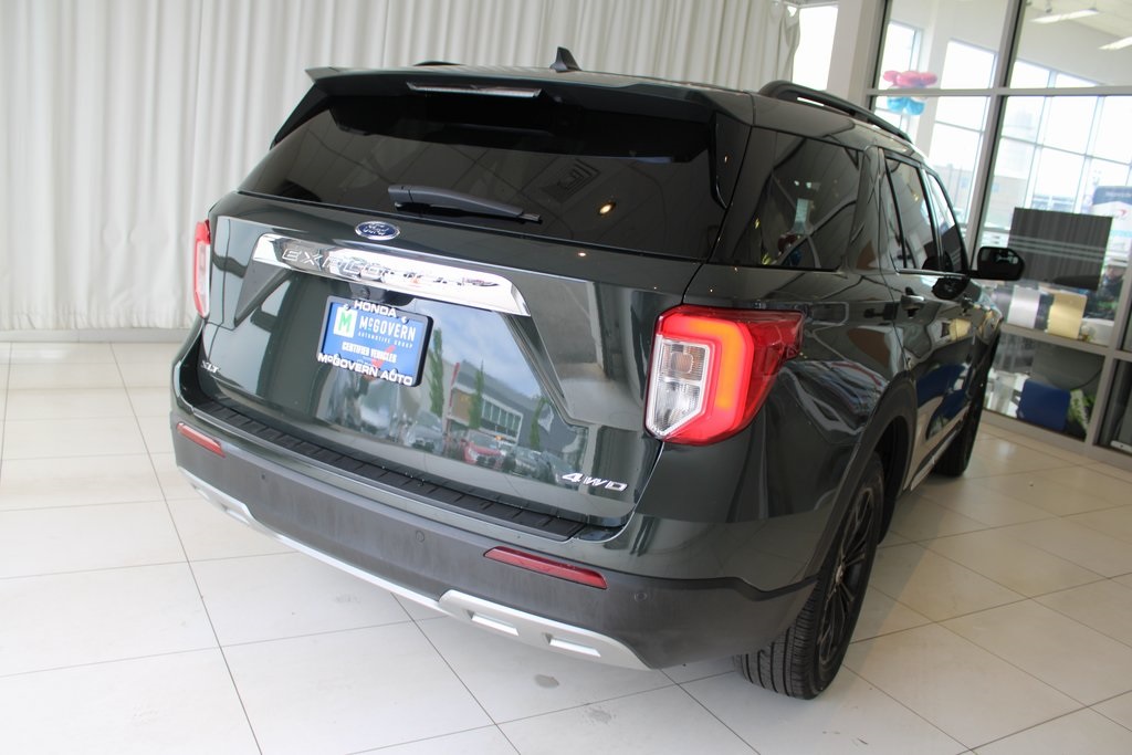 Vehicle image 4 of 46