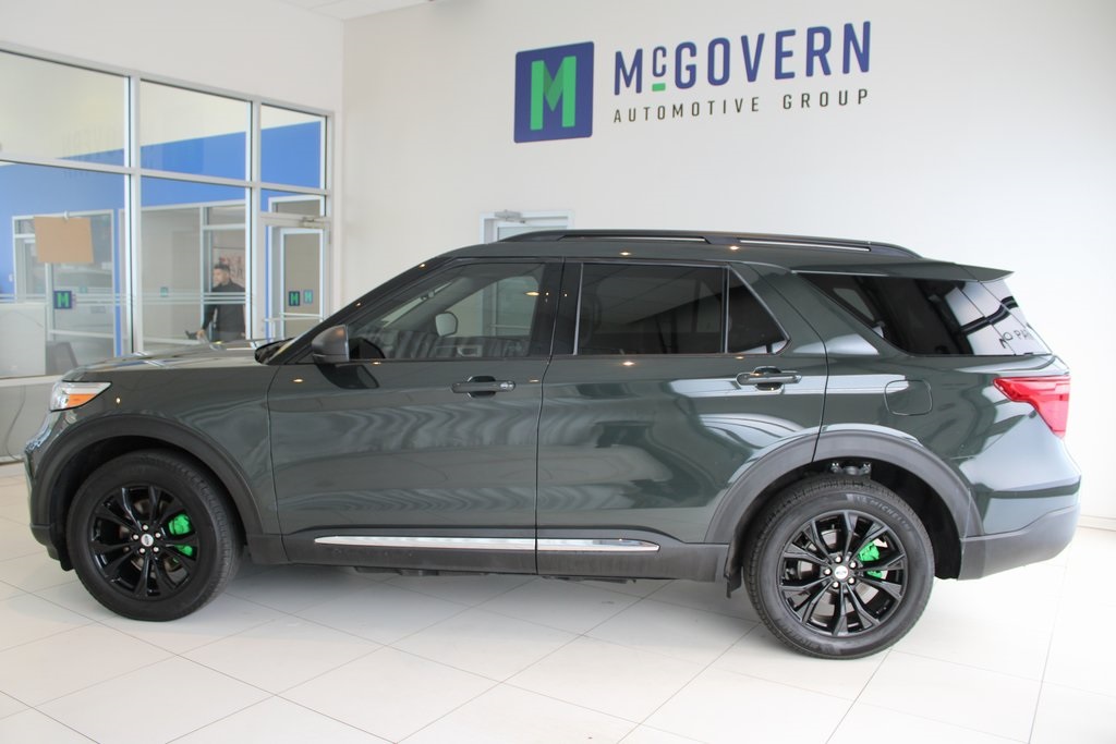Vehicle image 6 of 46