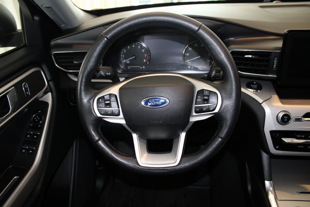 Vehicle image 19 of 46