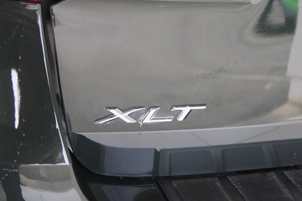 Vehicle image 41 of 46